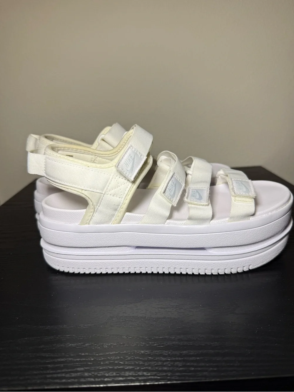 Nike chunky platform
